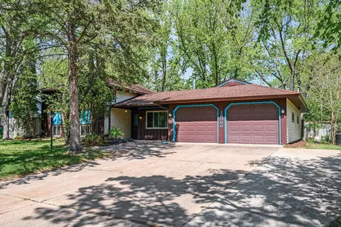 10300 Uplander St NW, Coon Rapids, MN 55433