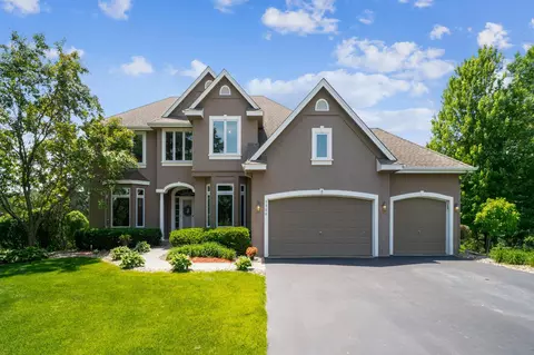 8800 Boulder Rise, Eden Prairie, MN 55347