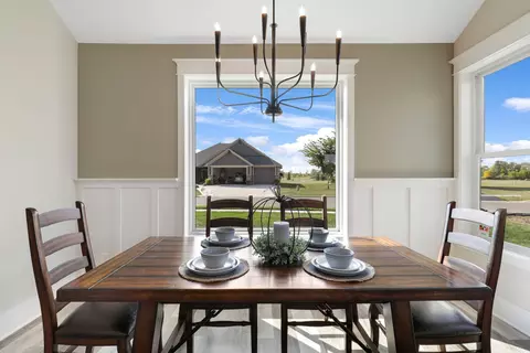 Dining - 2700 Hanson Ave, Faribault, MN 55021 photo 2 of 3