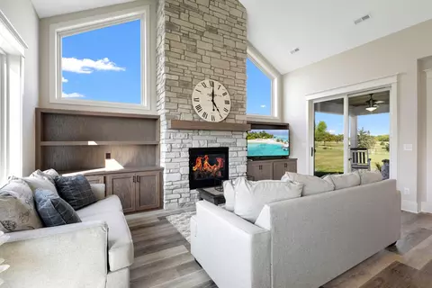 Living - 2700 Hanson Ave, Faribault, MN 55021 photo 1 of 5