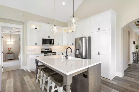 Kitchen - 2700 Hanson Ave, Faribault, MN 55021 photo 2 of 7