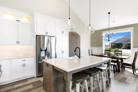 Kitchen - 2700 Hanson Ave, Faribault, MN 55021 photo 3 of 7