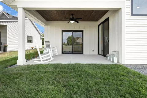 Exterior - 2700 Hanson Ave, Faribault, MN 55021 photo 7 of 10