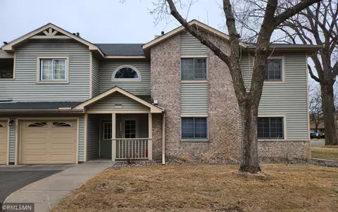 9805 Palm St NW #103, Coon Rapids, MN 55433