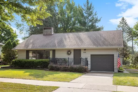808 Day St, Fairmont, MN 56031