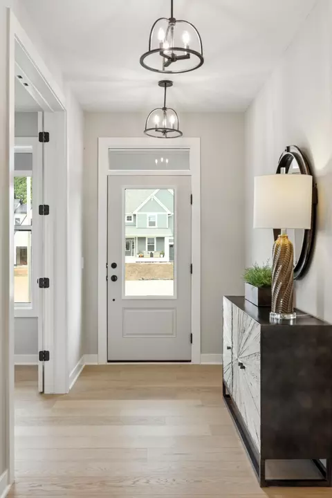 3840 Vista View Ct, Chaska, MN 55318