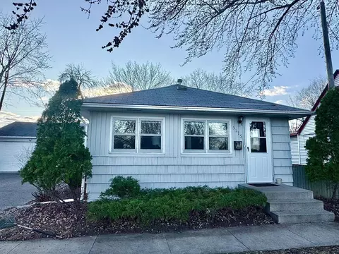 5115 Douglas Dr N, Crystal, MN 55429