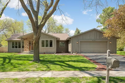 6108 W 99th St, Bloomington, MN 55438
