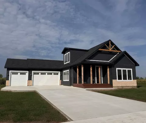 1508 Ellis Ave, Marshall, MN 56258