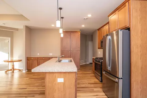 Kitchen - 154 Kings Pointe Dr, Delano, MN 55328 photo 2 of 3