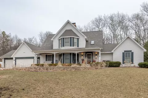 13488 Georgia Ct, Apple Valley, MN 55124