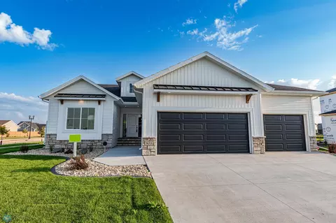 903 50 Ave W, West Fargo, ND 58078