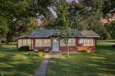 21626 County Highway 20, Pelican Rapids, MN 56572