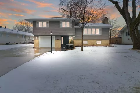 1564 10th Ave, Anoka, MN 55303
