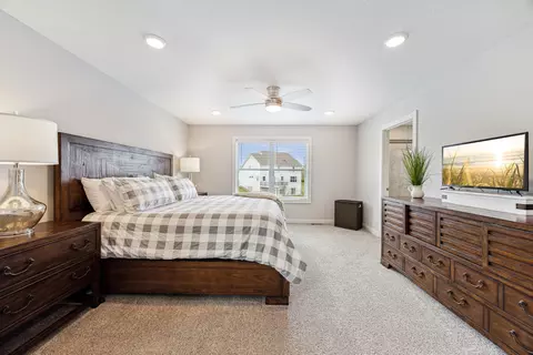 Bedroom - 4765 Winged Foot Trl, Eagan, MN 55123 photo 3 of 8