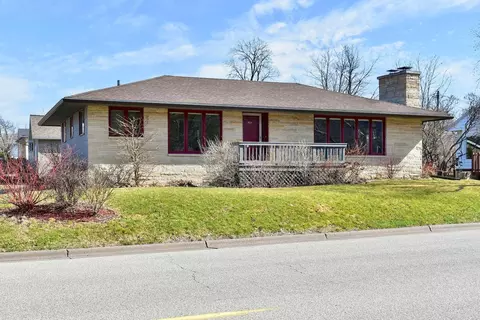 324 W Lake St, Winona, MN 55987