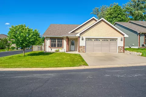 2191 Sunrise Ln, Detroit Lakes, MN 56501