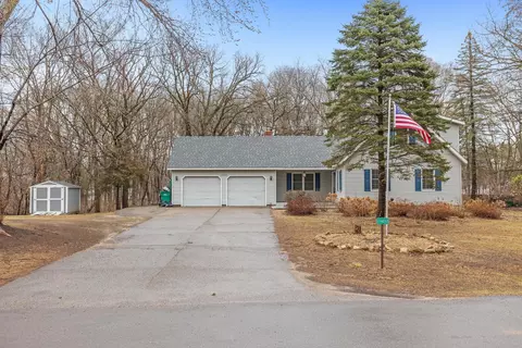 19480 Bauer Cir, Hastings, MN 55033