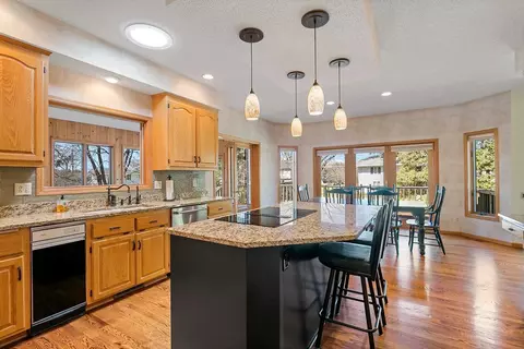 Kitchen - 3931 Crestview Dr, Excelsior, MN 55331 photo 2 of 4