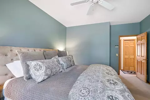 Bedroom - 3931 Crestview Dr, Excelsior, MN 55331 photo 2 of 6