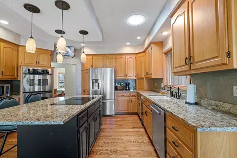 Kitchen - 3931 Crestview Dr, Excelsior, MN 55331 photo 4 of 4