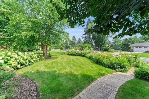 Exterior - 3931 Crestview Dr, Excelsior, MN 55331 photo 18 of 21