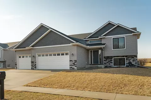 2874 Dunlap Ln SE, Rochester, MN 55904
