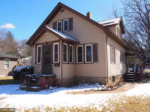 115 Main St W, Cannon Falls, MN 55009