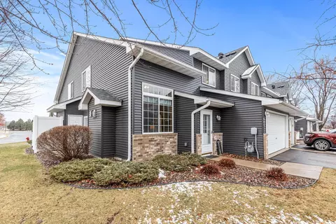 801 Horizon Dr SE, New Prague, MN 56071