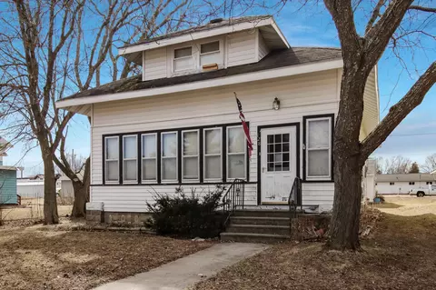 128 Lulu Ave E, Almena, WI 54805