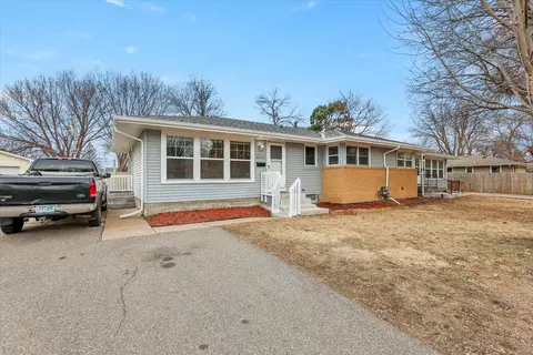 53375339 Queen Ave N, Brooklyn Center, MN 55430