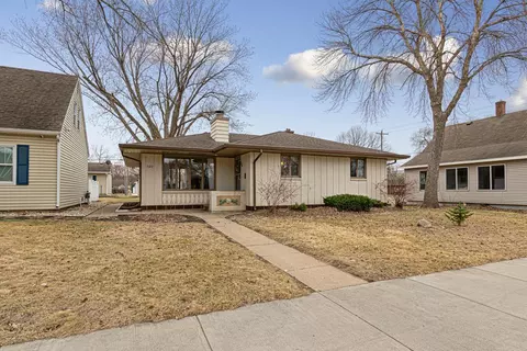 1123 N State St, New Ulm, MN 56073