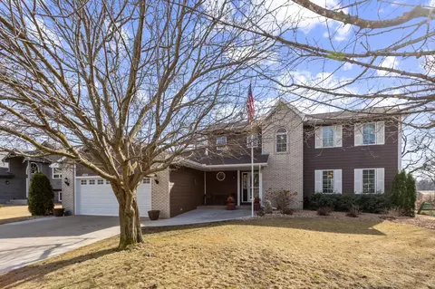 5829 Three Oaks Ave, Maple Plain, MN 55359 photo 2