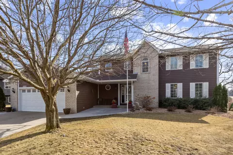 5829 Three Oaks Ave, Maple Plain, MN 55359