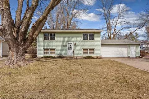 500 9th Ave NW, Waseca, MN 56093
