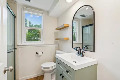Bath - 1787 Gold Ct, Eagan, MN 55122 photo 2 of 2