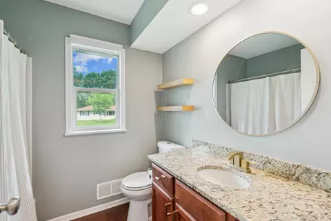 Bath - 1787 Gold Ct, Eagan, MN 55122 photo 1 of 2