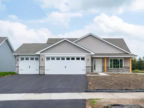 975 Prestwick Dr, Belle Plaine, MN 56011