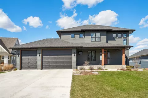 11018 Prairieview Trl N, Lake Elmo, MN 55042