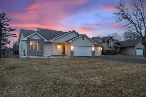 1113 4th Ave SW, Isanti, MN 55040