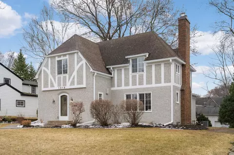 1310 Ford Pkwy, Saint Paul, MN 55116