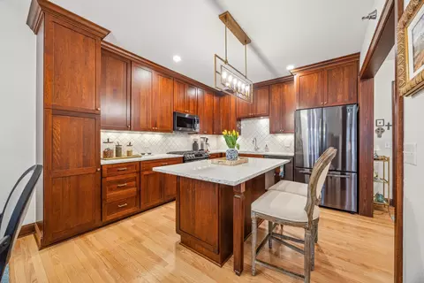 3810 W 31st St #104, Minneapolis, MN 55416