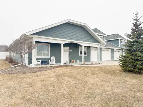 3522 Pebble Shores Dr, Fergus Falls, MN 56537