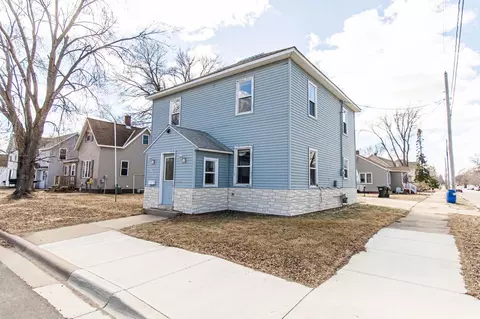 303 4th Ave SE, Melrose, MN 56352