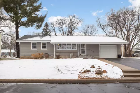 1215 Fairview Ln, Farmington, MN 55024