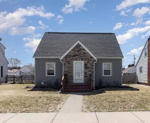 1927 W 5th St, Red Wing, MN 55066