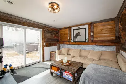 Living - 25565 Smithtown Rd, Excelsior, MN 55331 photo 1 of 4