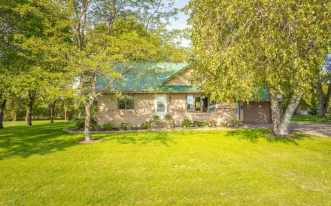 19937 460th Ave, Morris, MN 56267