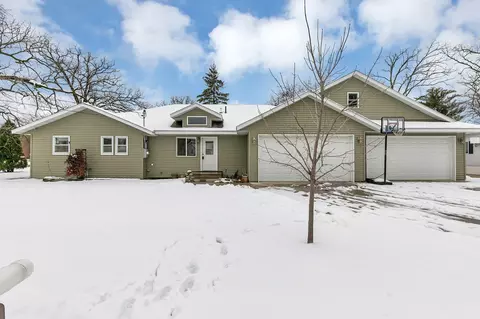105 1st St N, Waite Park, MN 56387