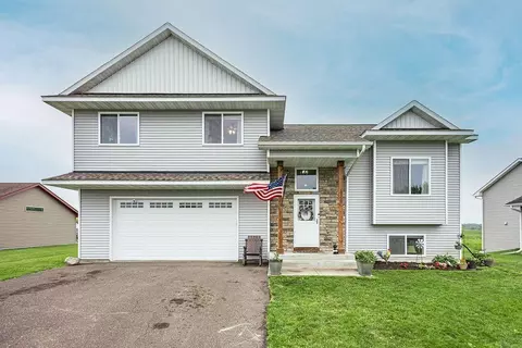 240 Fitzgerald Ave N, Rush City, MN 55069